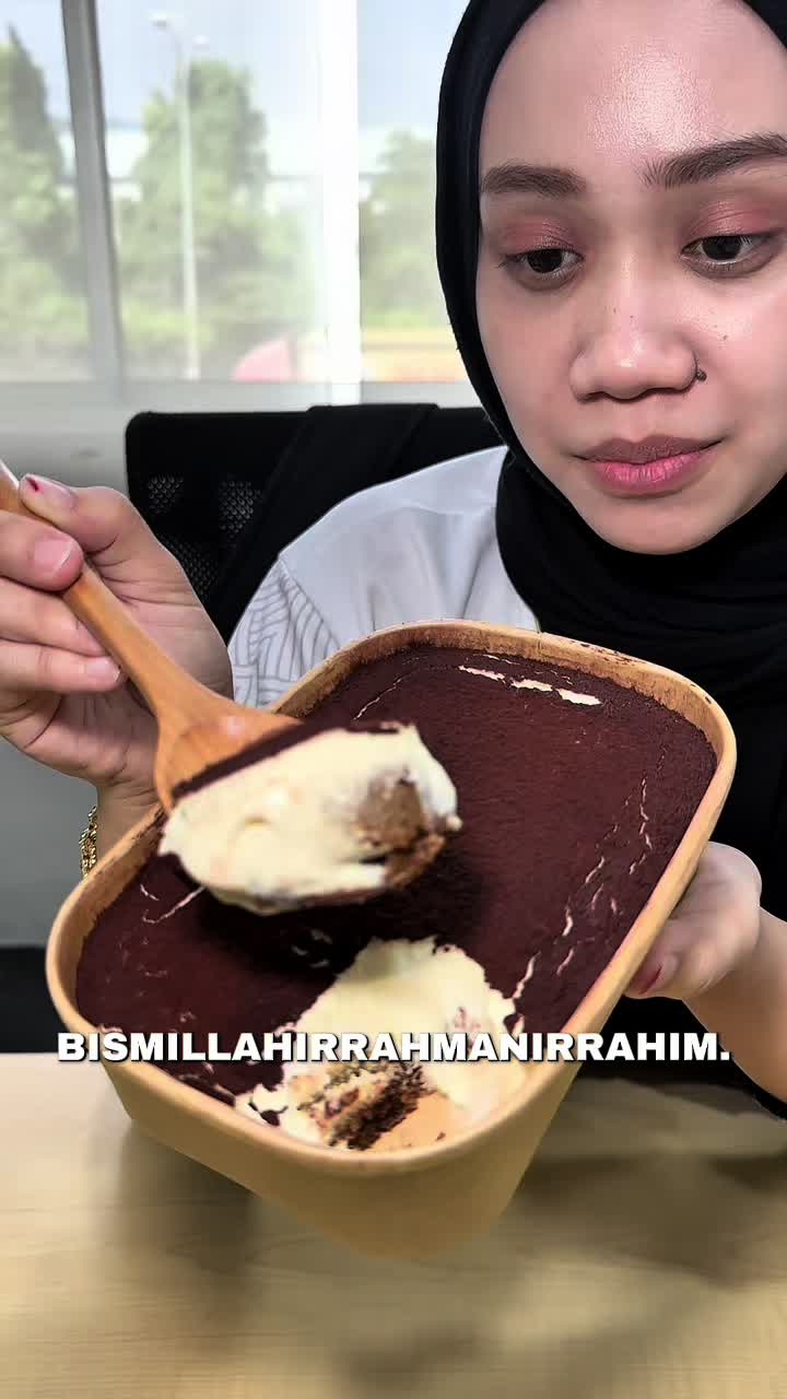 @FoodHunters09