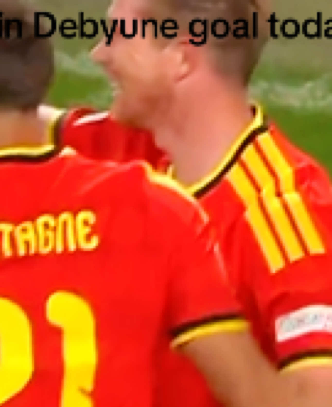 @footballfaithfuls