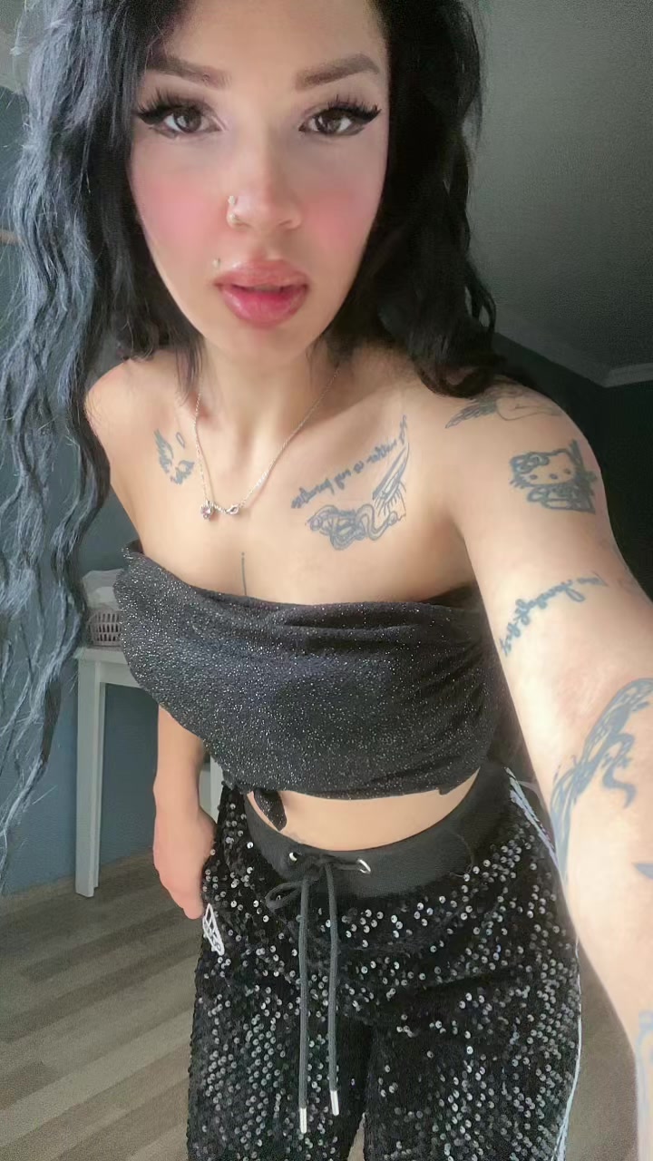 @Eceazra