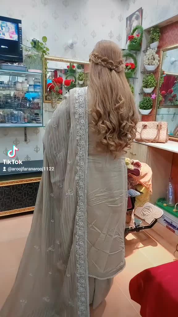 @aroojfaranarooj1122