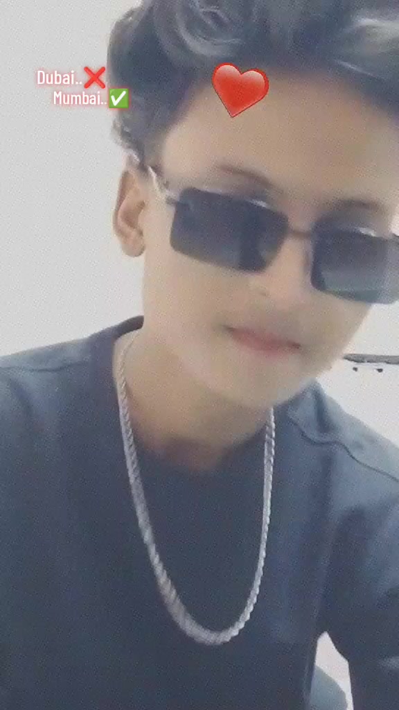 @𝙃𝙊𝙏...𝘽𝙊𝙔..😎