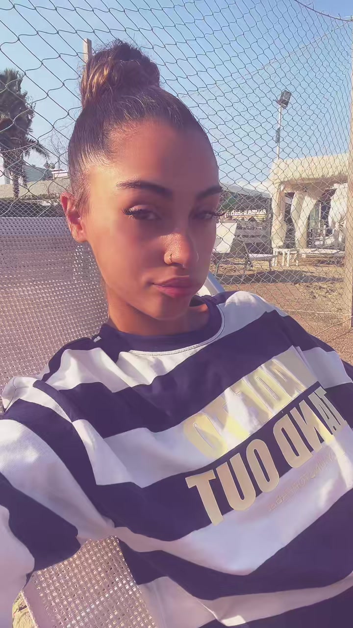 @_rebeccavena