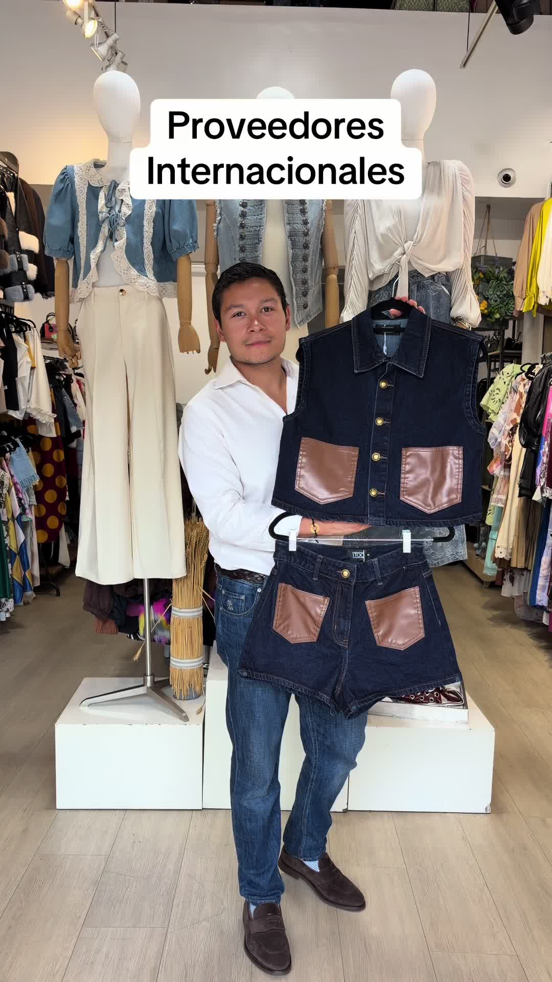 @itoofashion