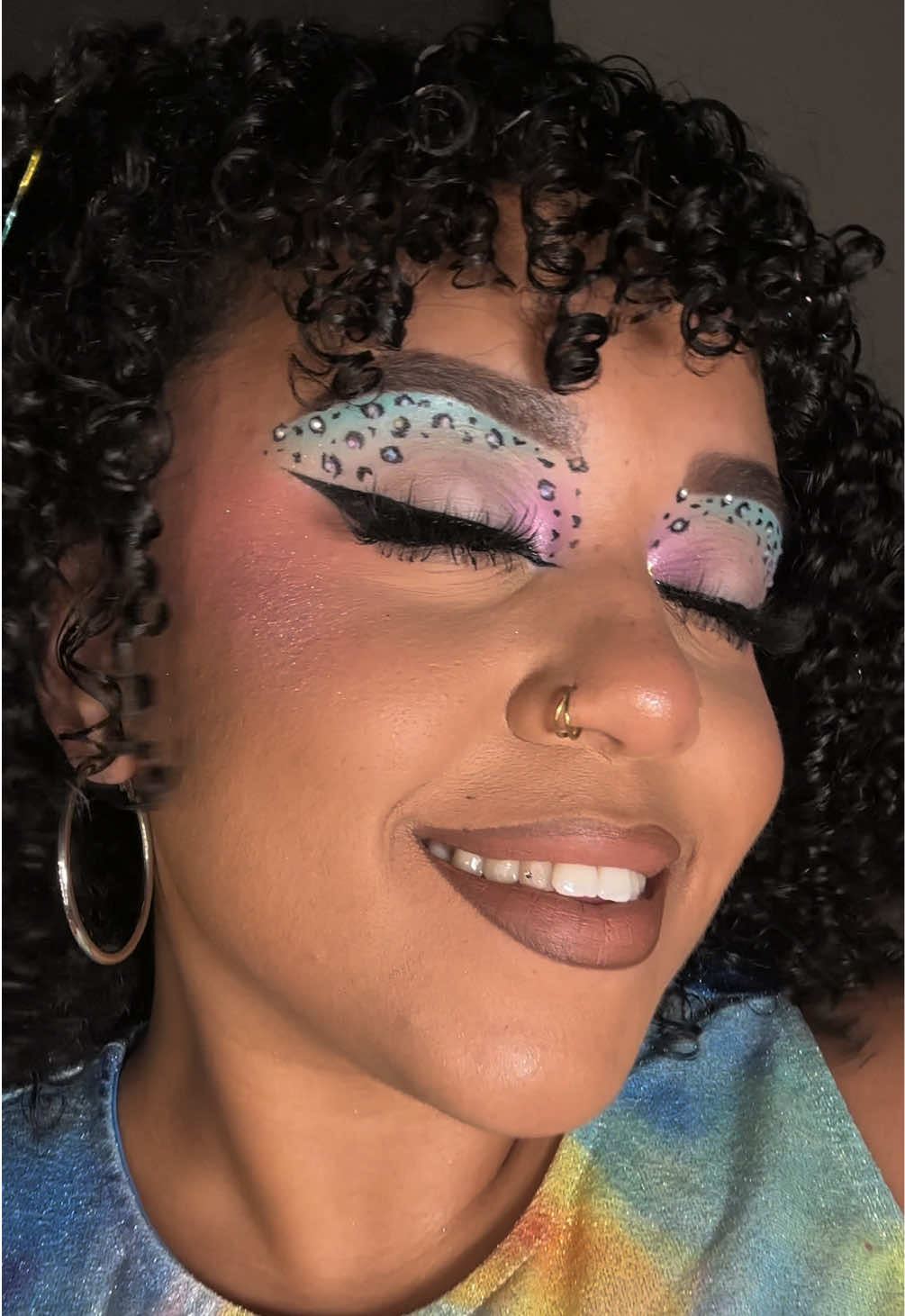 @glamuptv