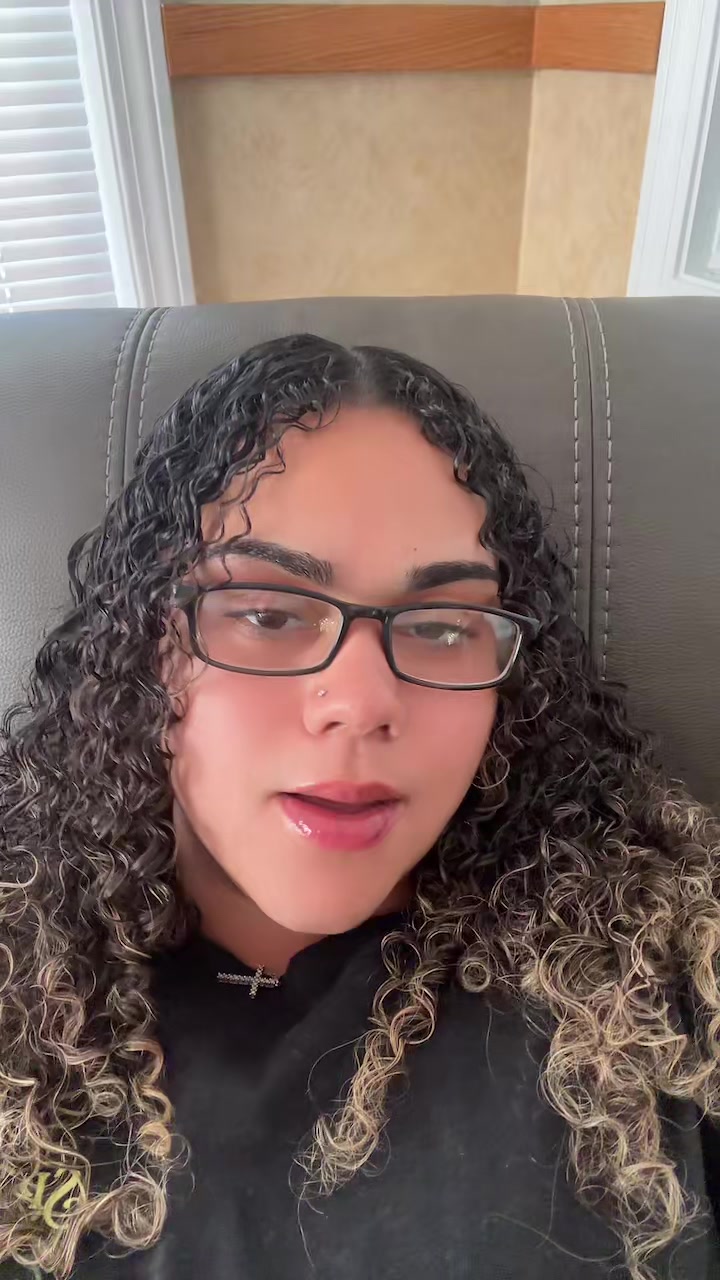 @Domonique
