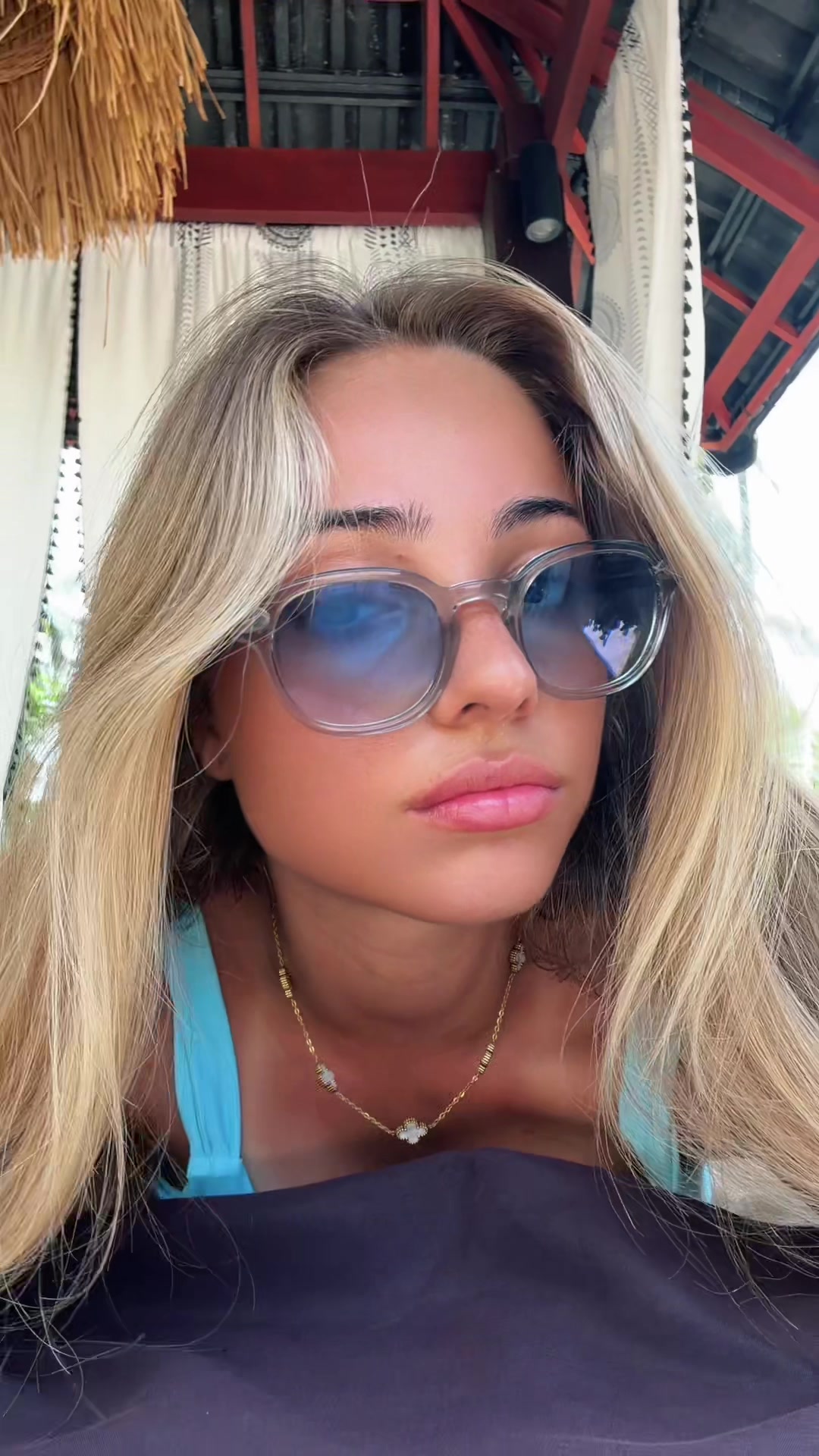 @odélia