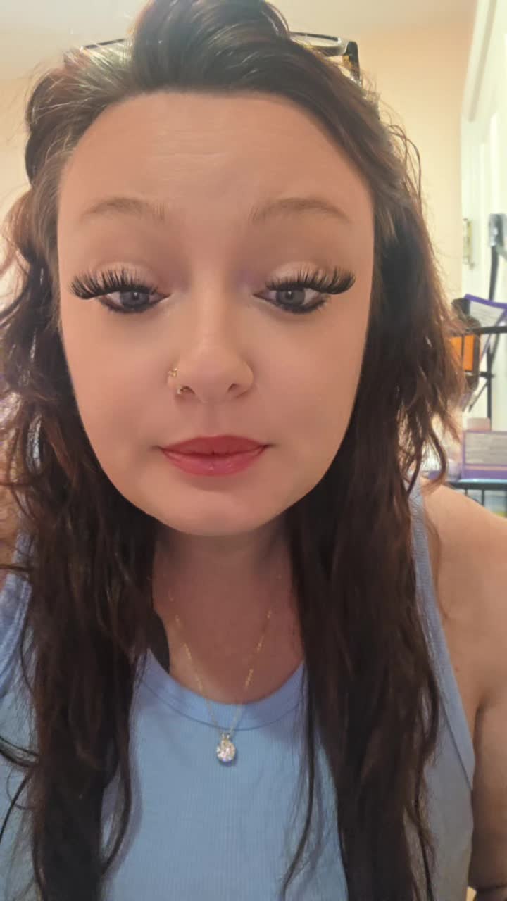 @HisQueen👑