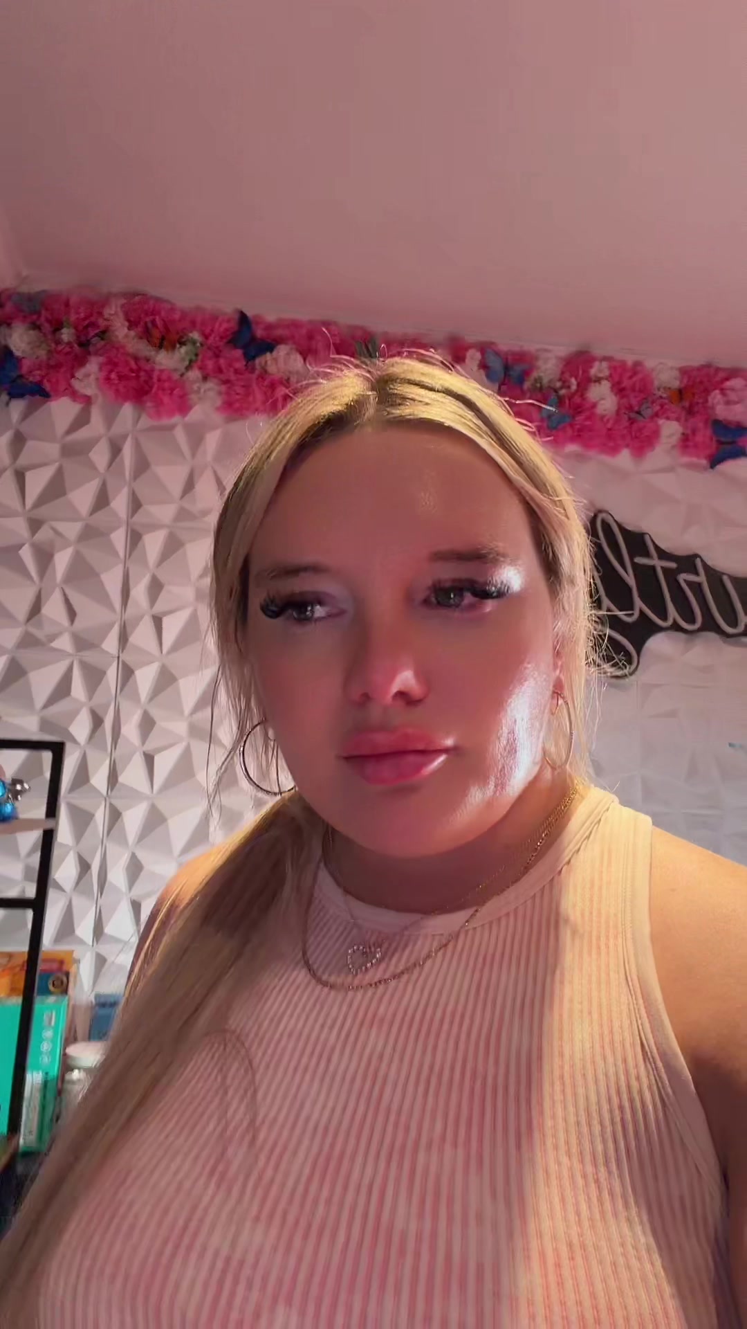 @Bombshelluxe