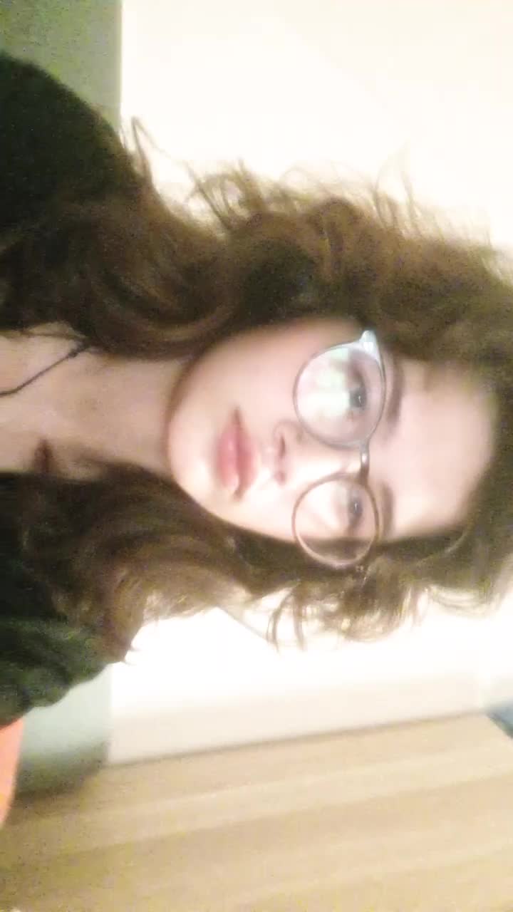 @zoeyy:3