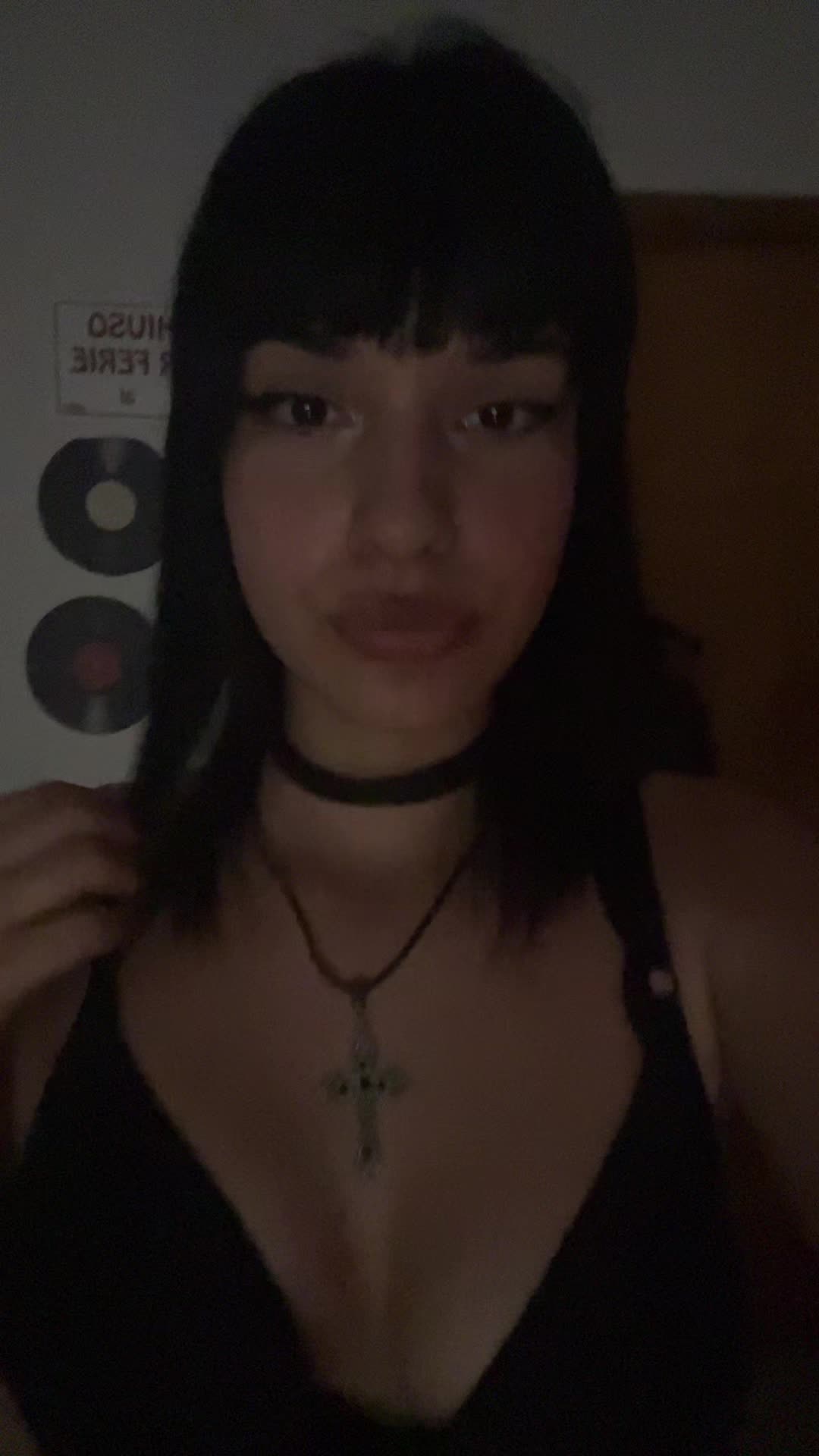 @♱