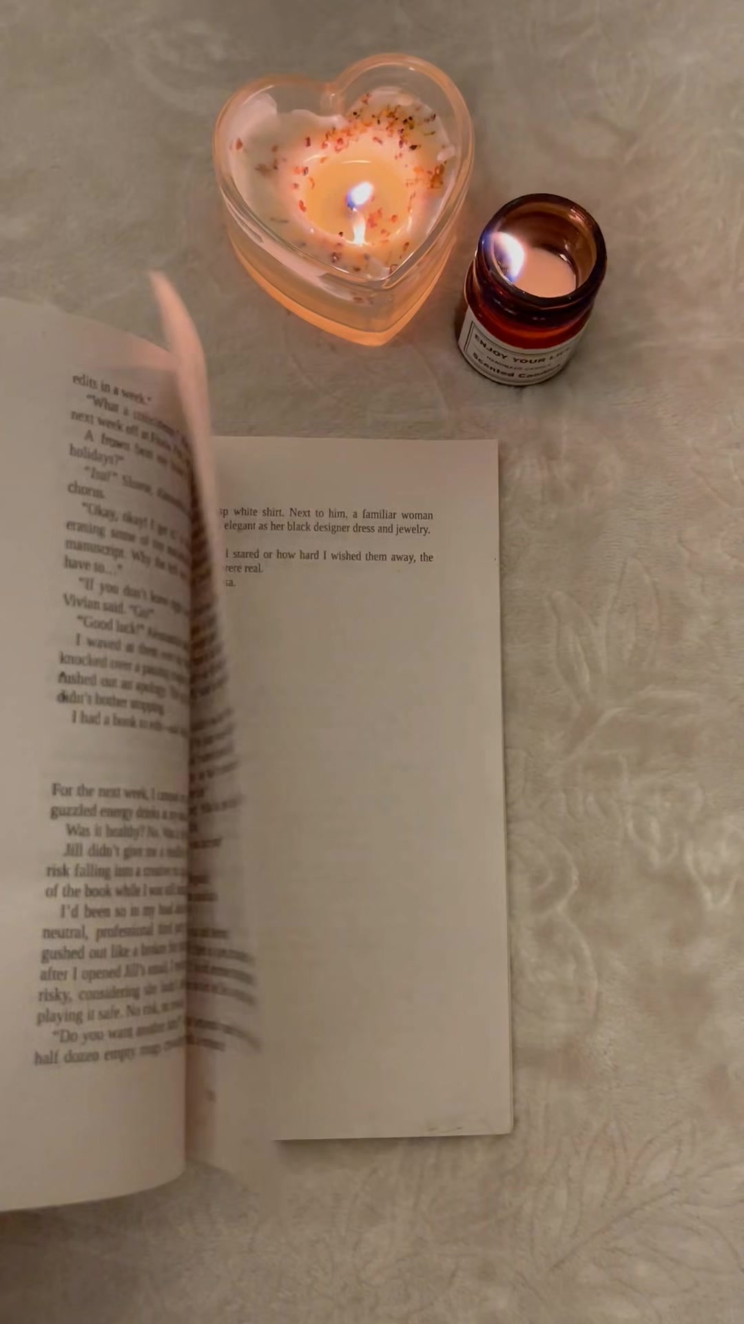 @HeerReads