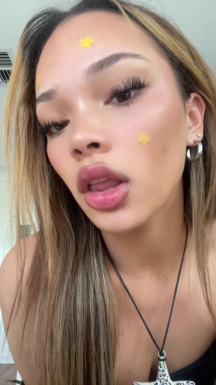 @evelyn ˚₊۶ৎ˙⋆