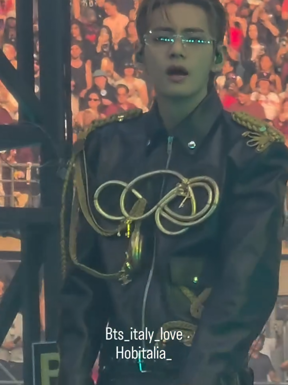 @BTS ITALY LOVE