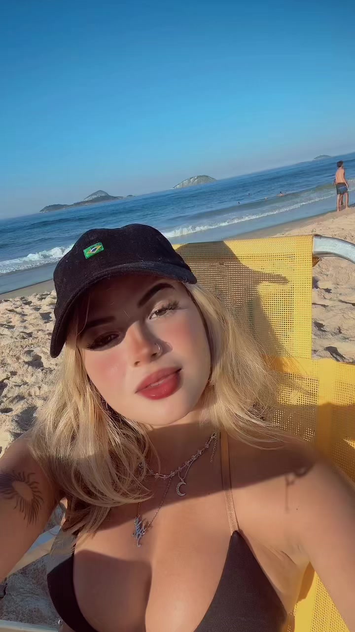 @Aylatoledo