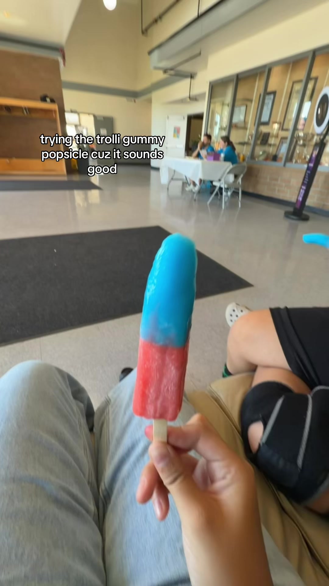 @️