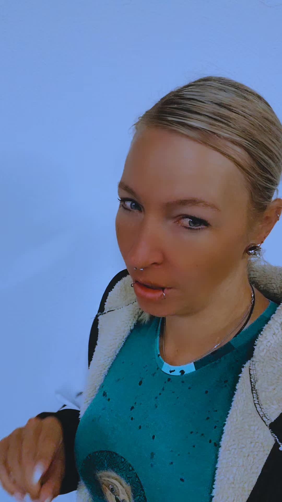 @GhettoBarbie