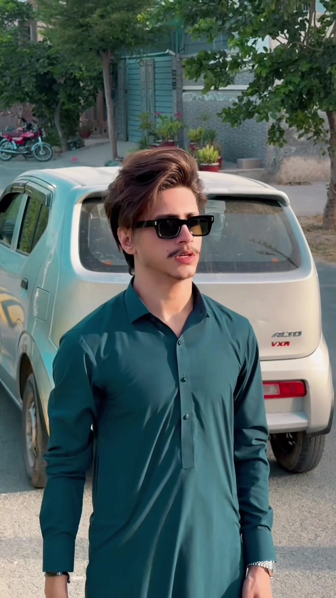 @ہادی خان 🦇