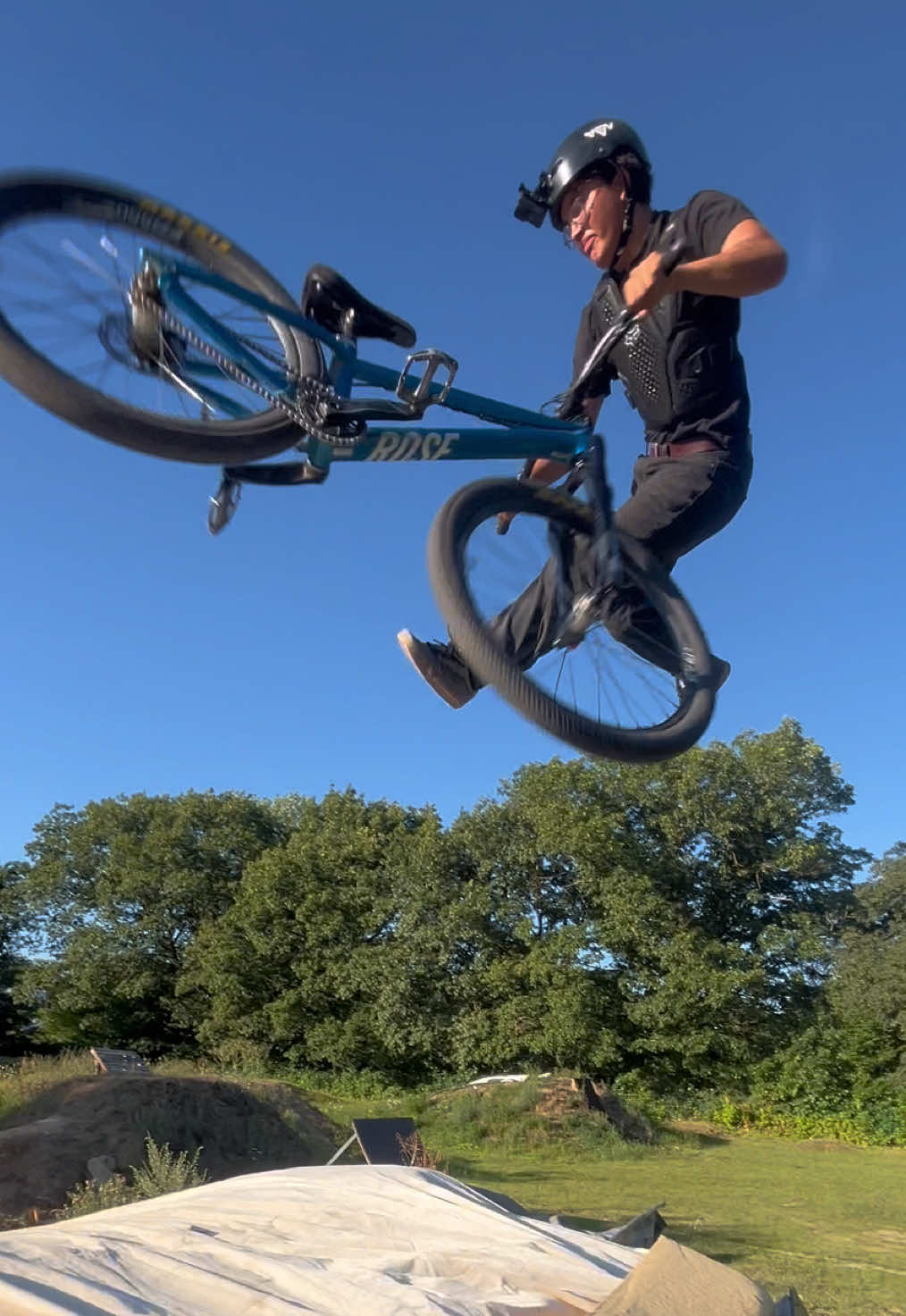 @Johnnyschmidt_mtb