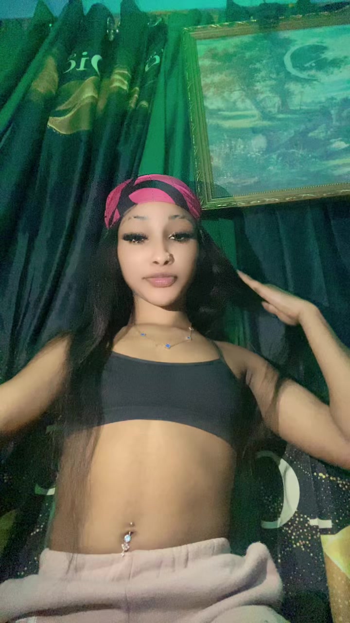 @Pretty_R🕷️