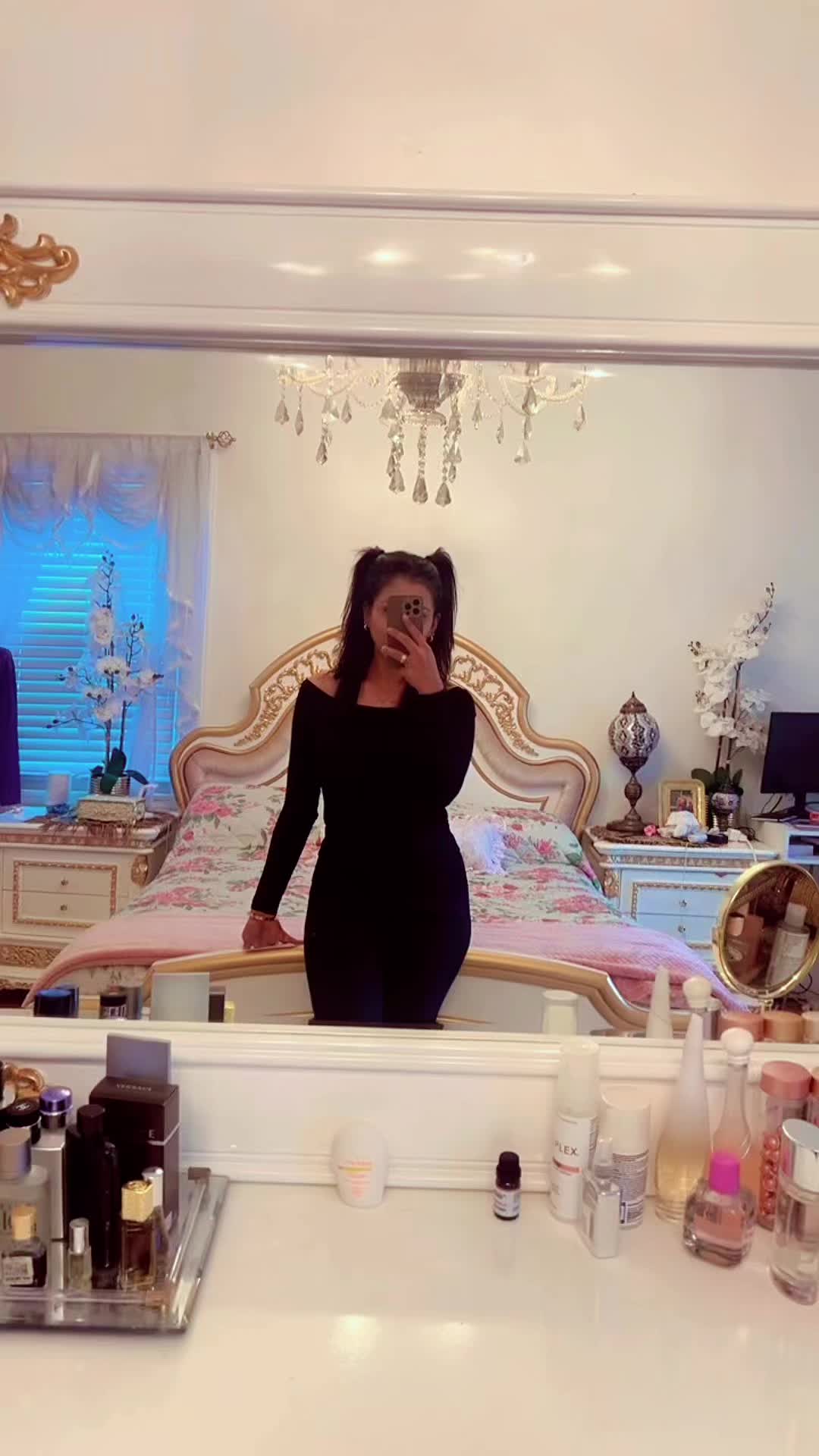 @🕊️