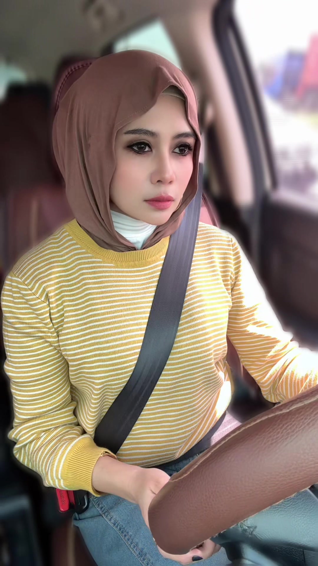 @Ms Izza Zubir