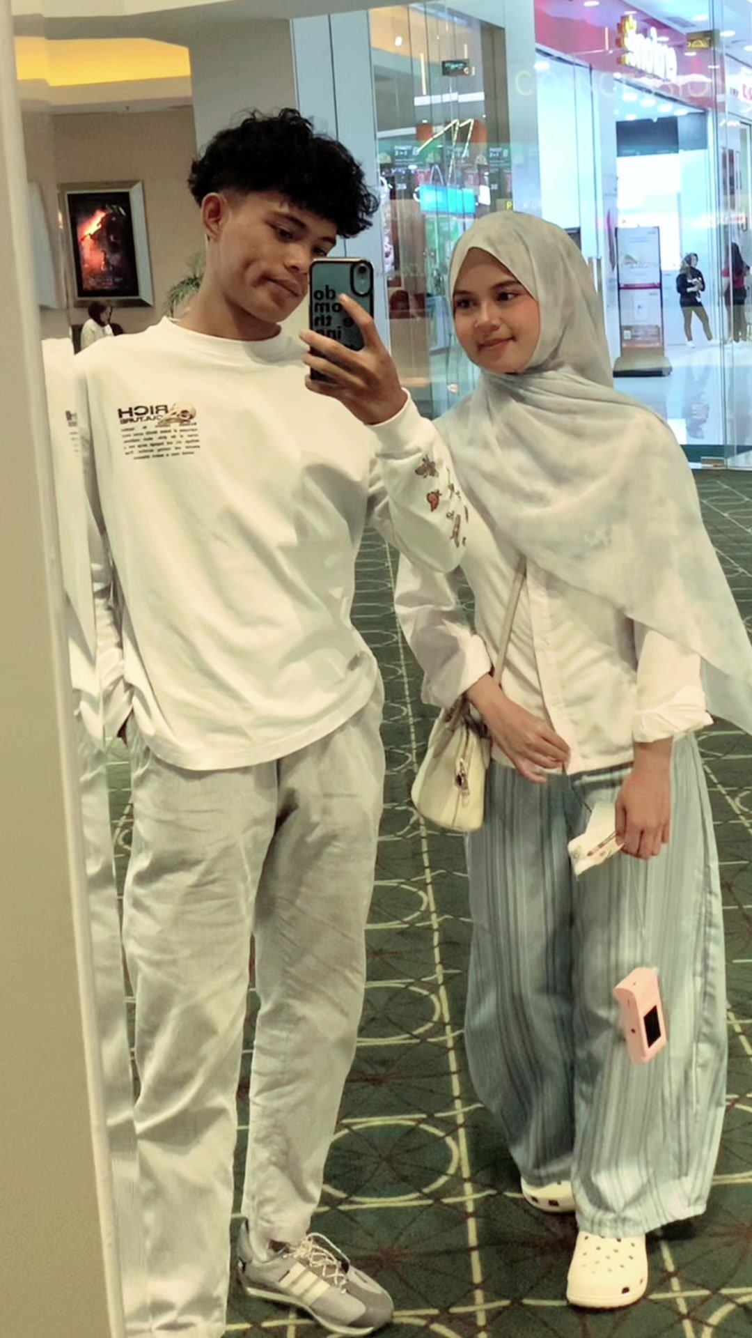 @sarahiyan