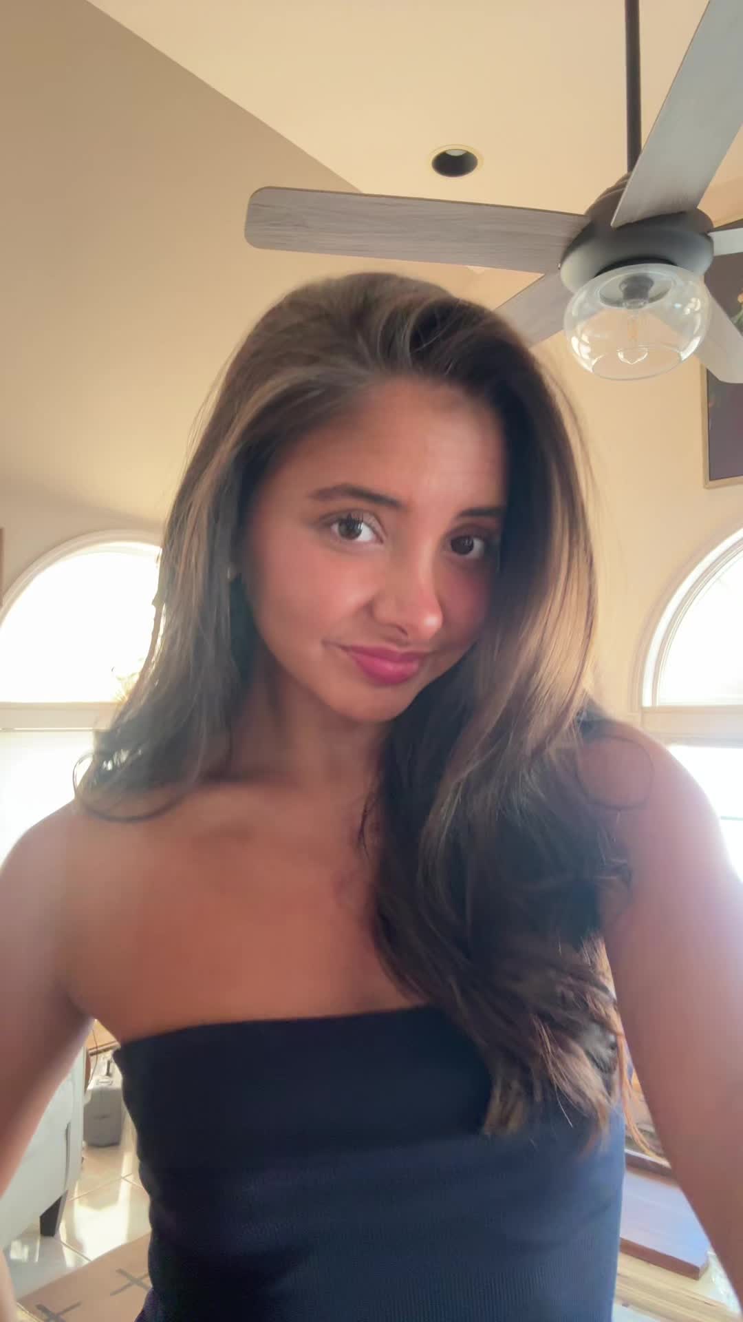 @Mia