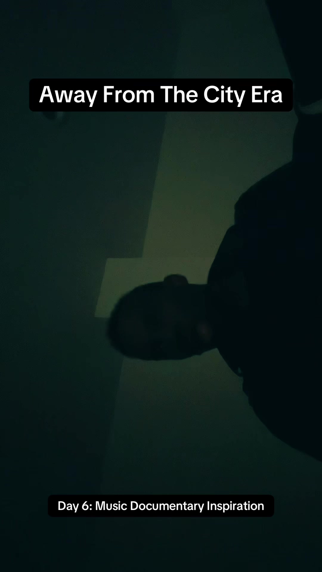 @R U N A W A Y T R A V E L E R