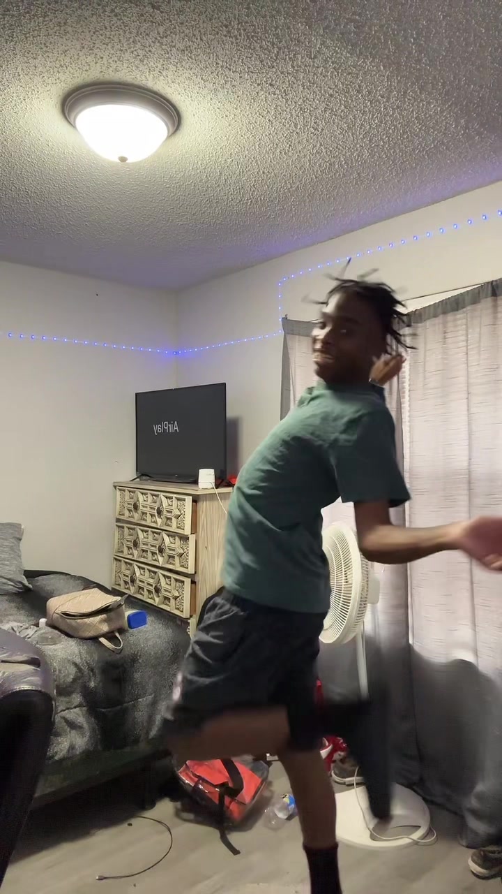 @dyl2amill