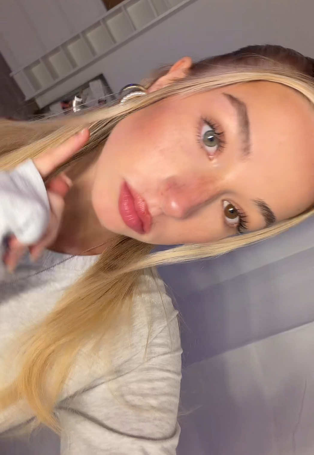 @𝑴𝑨𝑹𝑳𝑨🦦