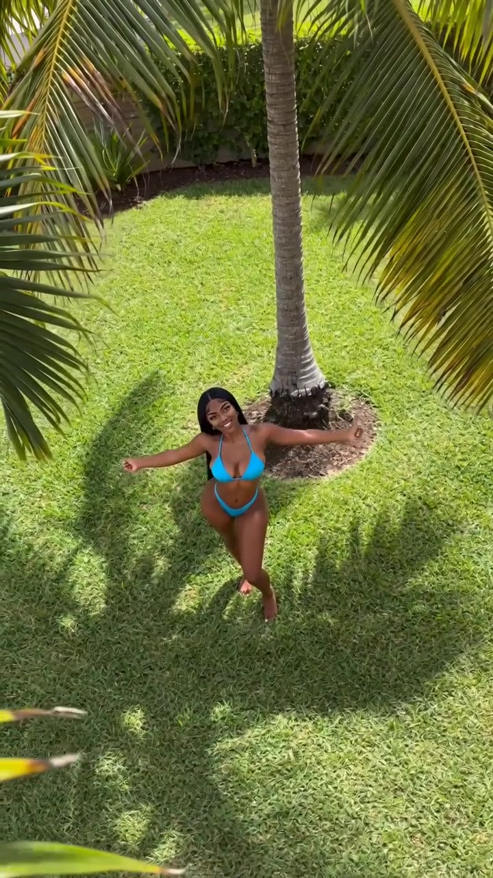 @lazaniazee