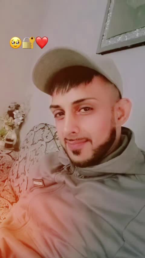 @Ayesha786