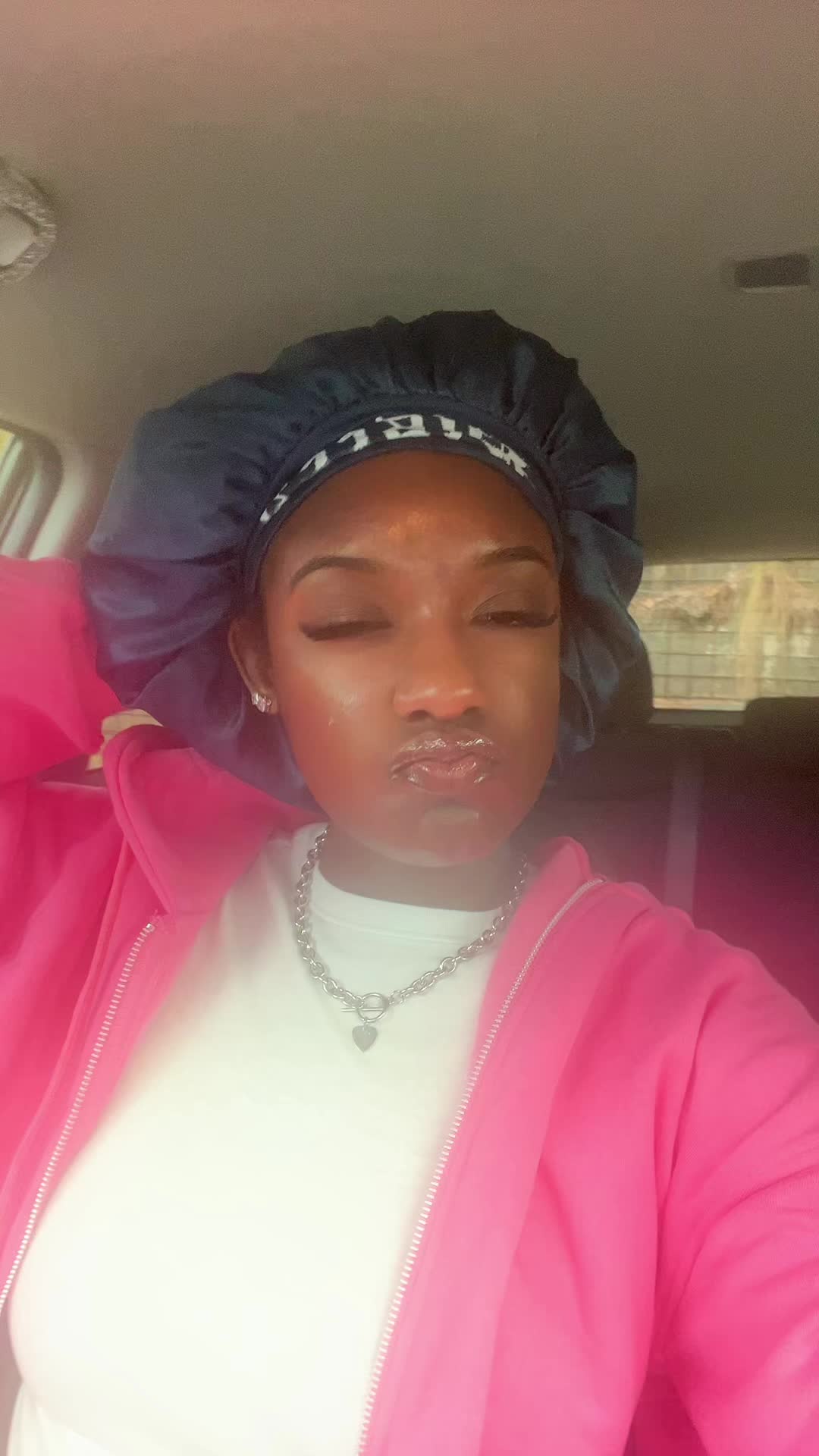 @taniahr