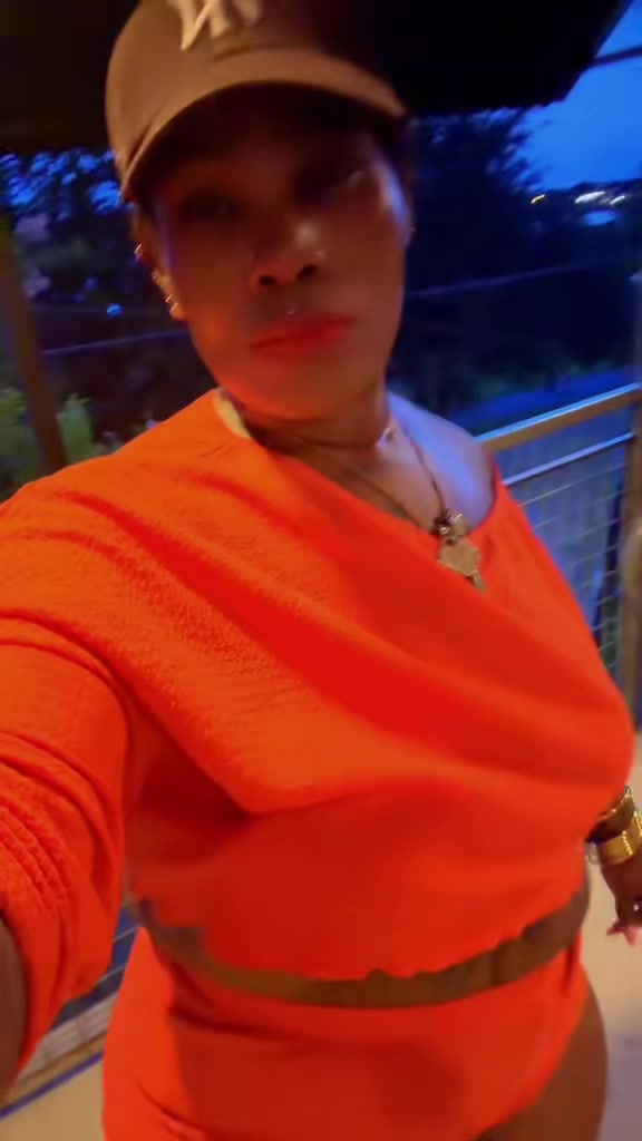 @theeblacbarbie
