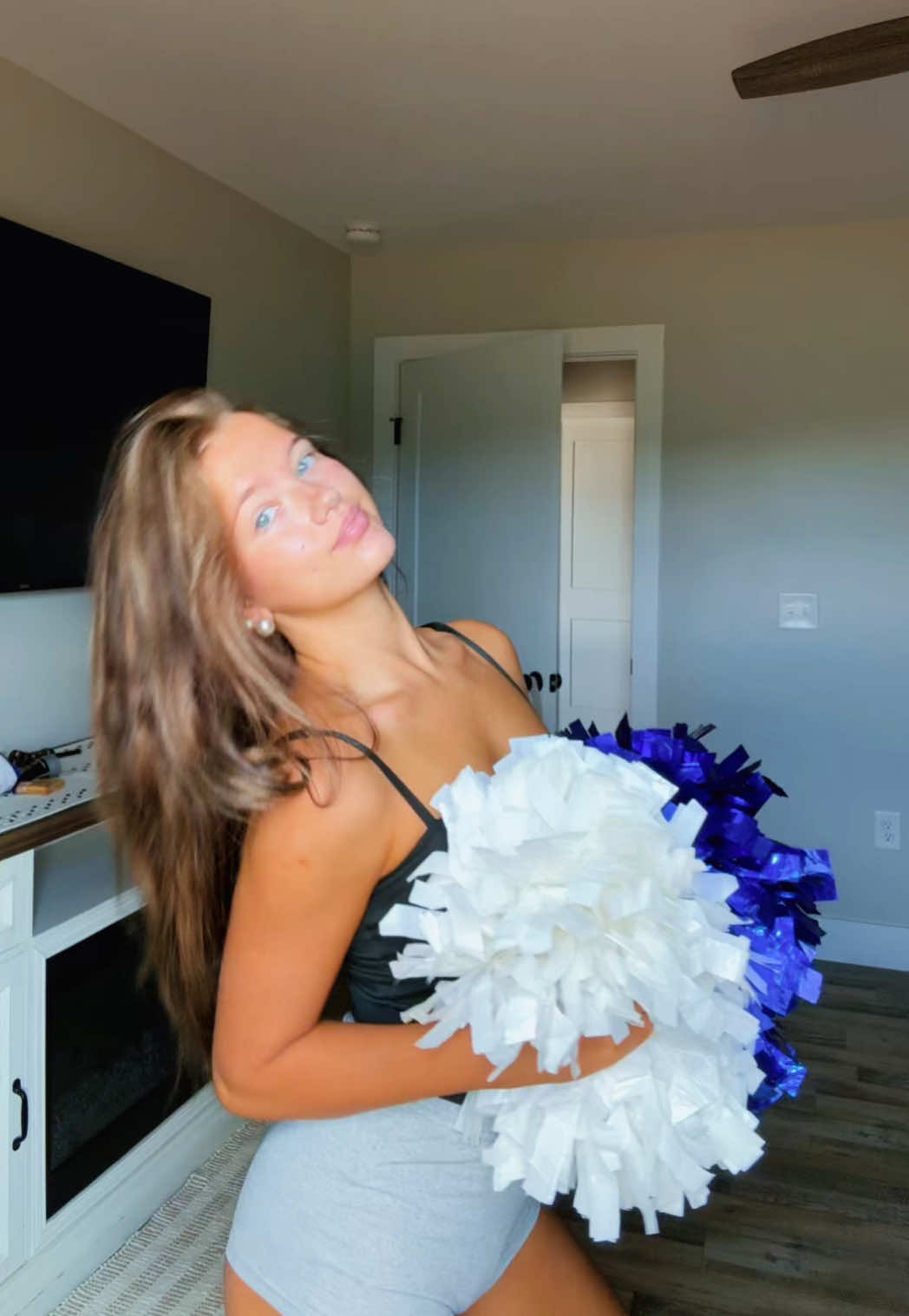 @mia abella