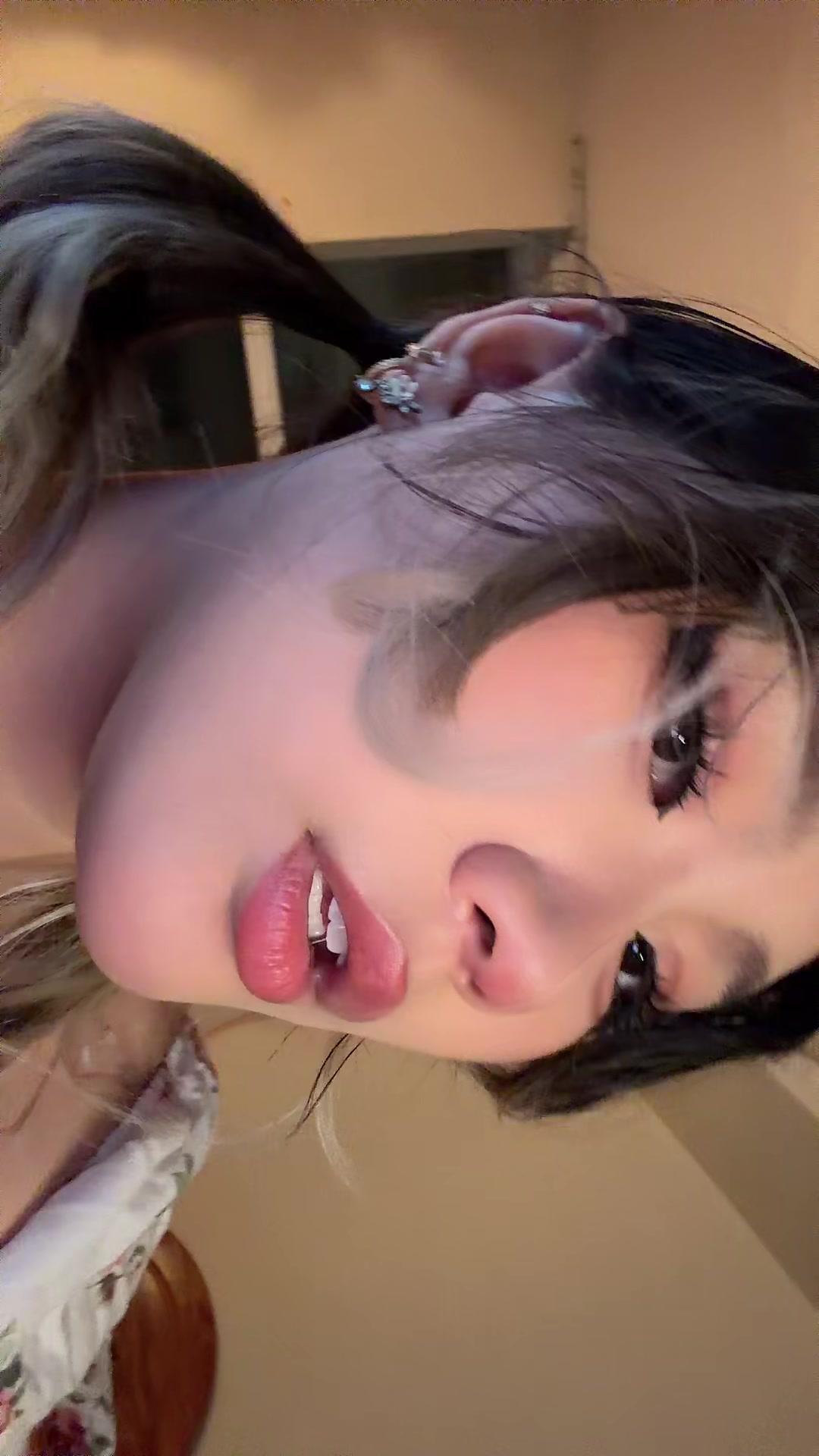 @KrystalHubei