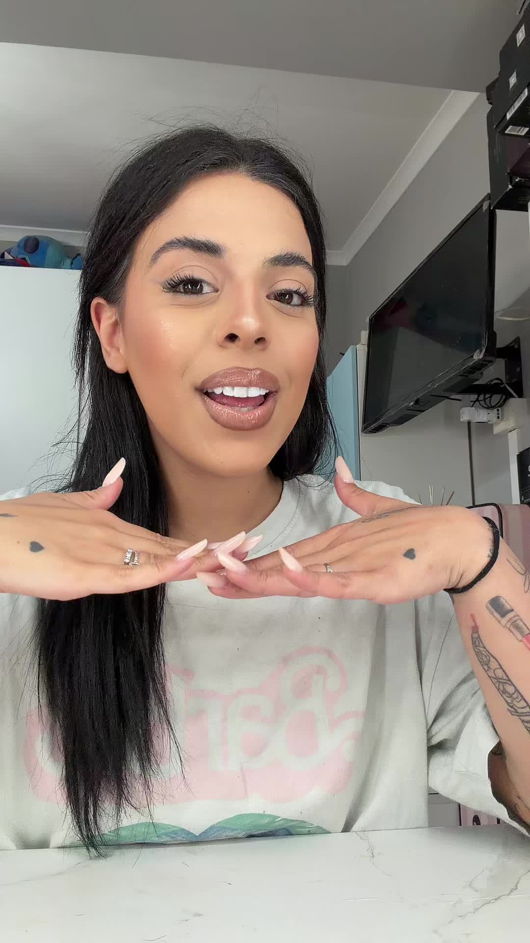 @Anna Sibylio