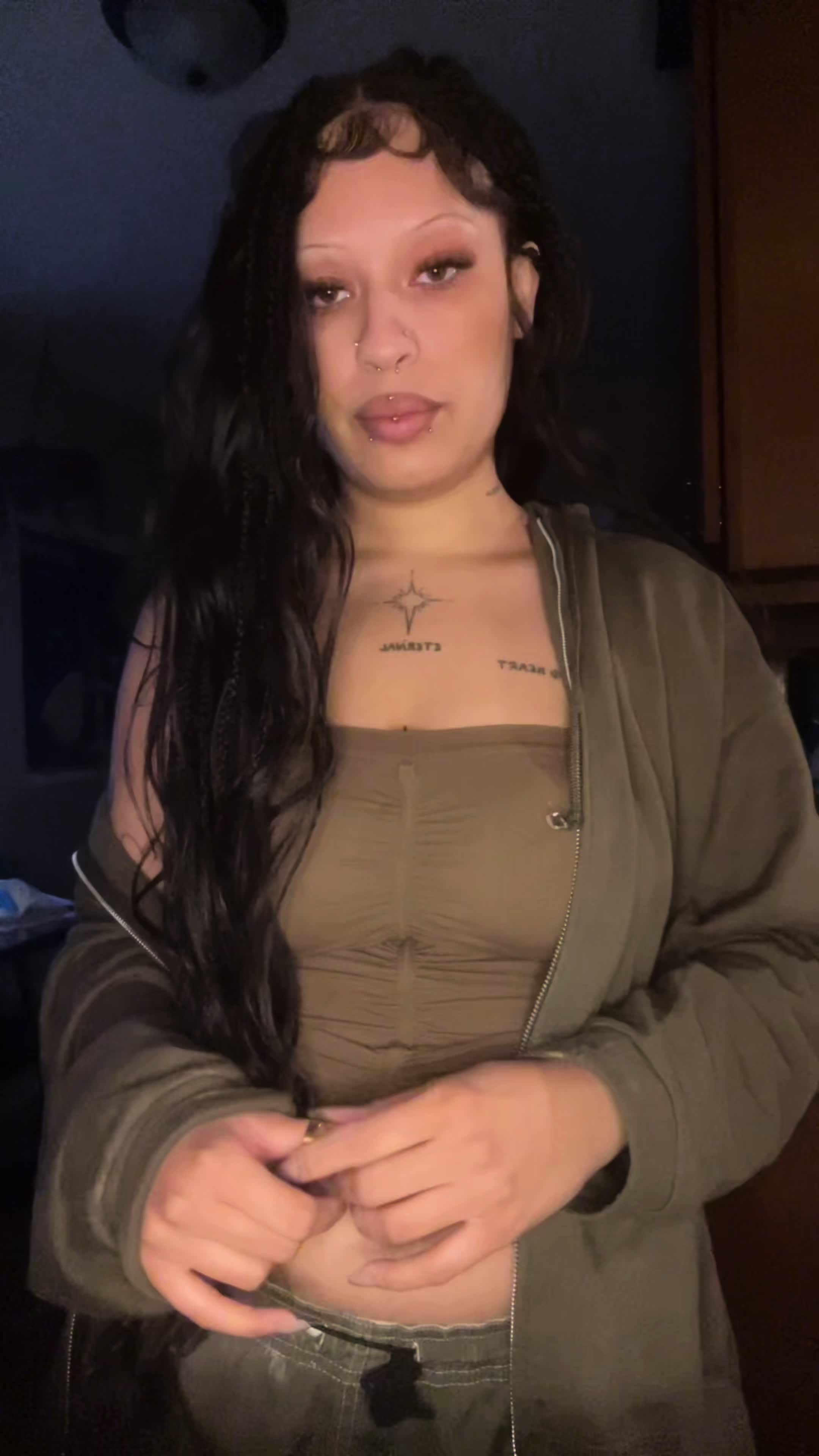 @astoldbymacyra