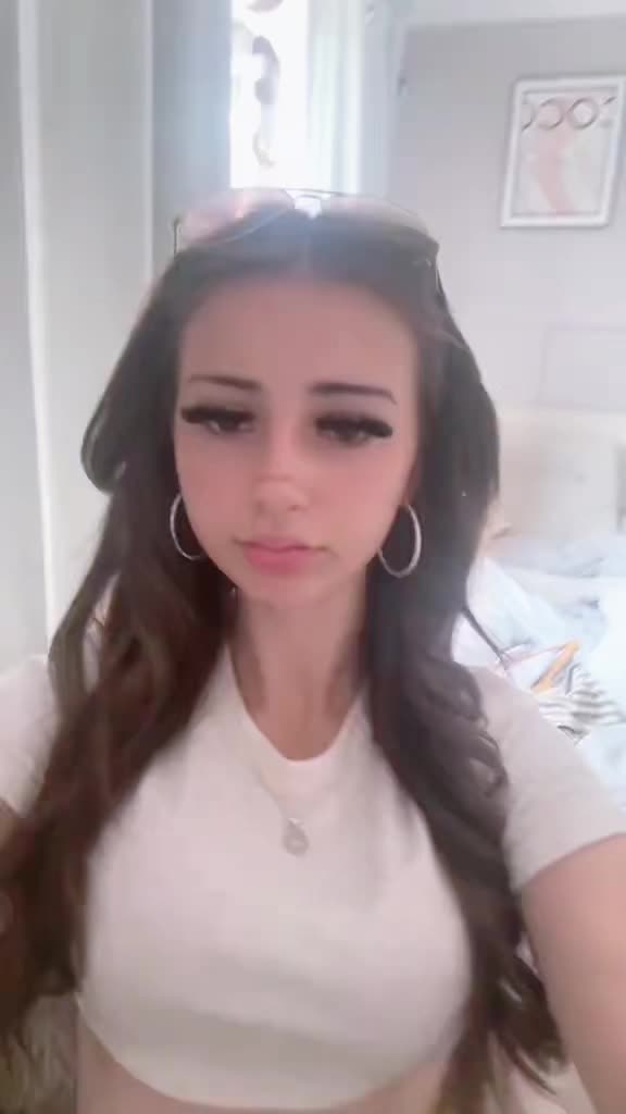 @𝒸𝑒𝓁𝒾𝒶𝓂𝒶𝑒