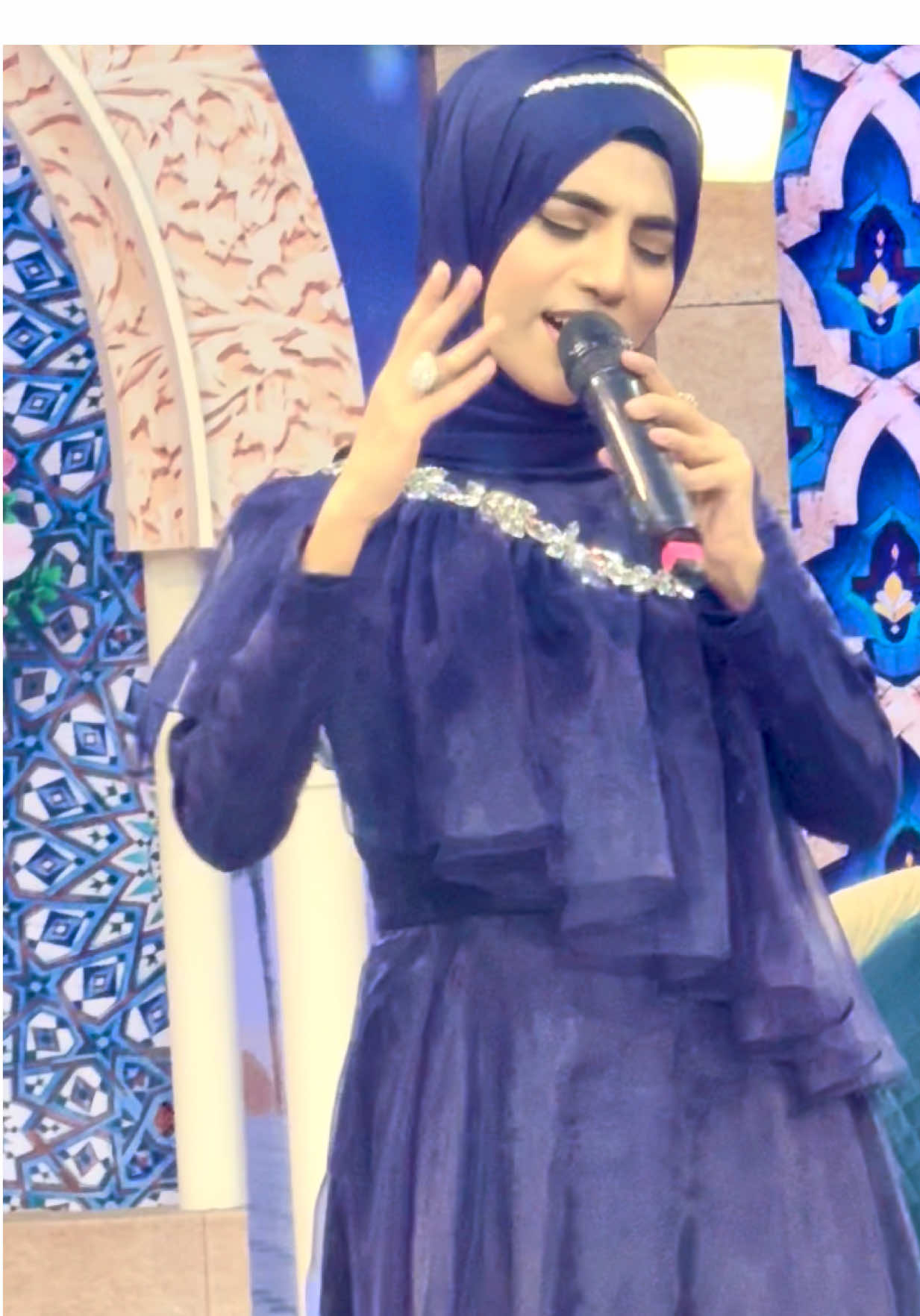 @YashfeenAjmalShaikh