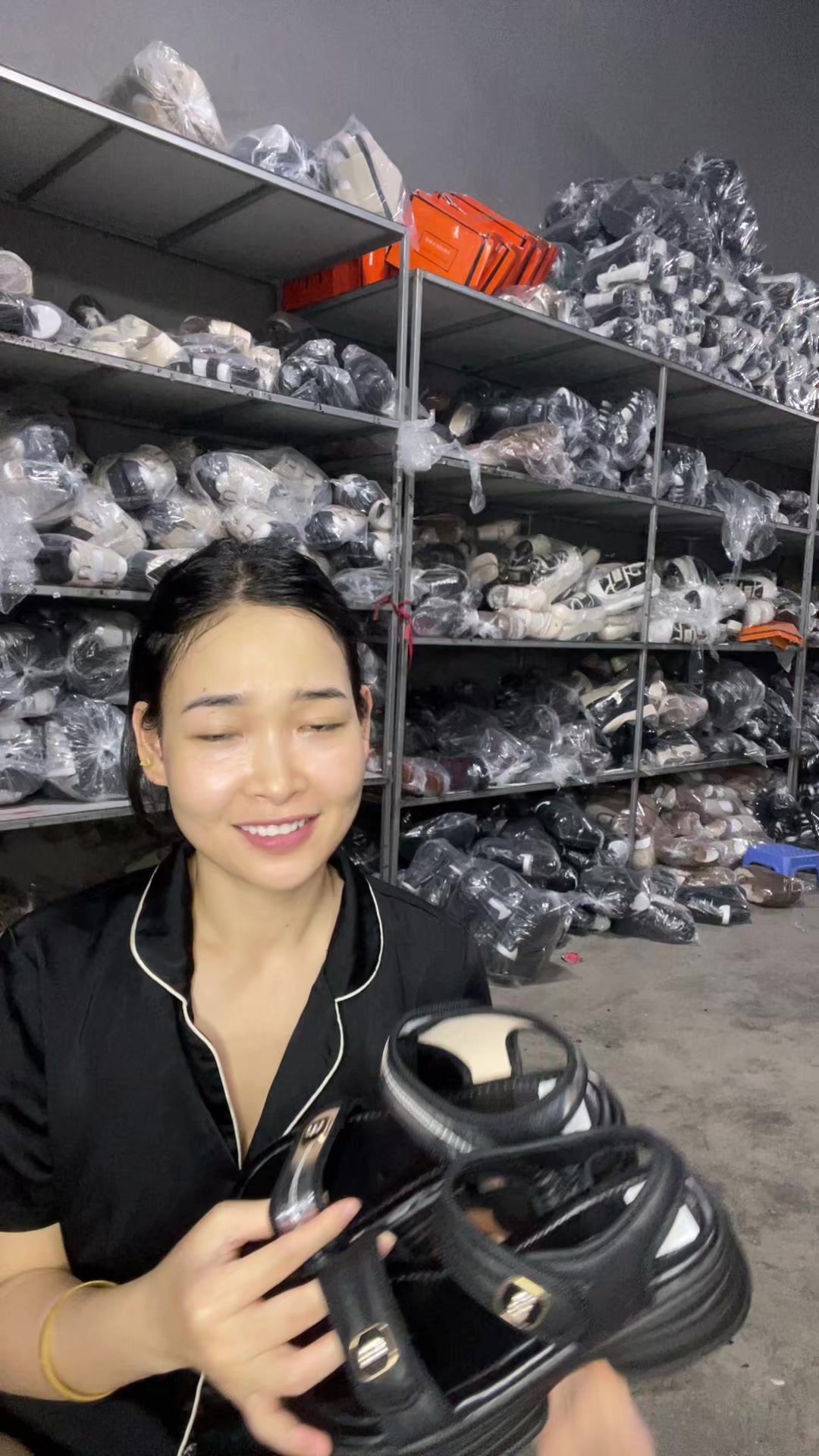 @HỒNG XI&Ecirc;M