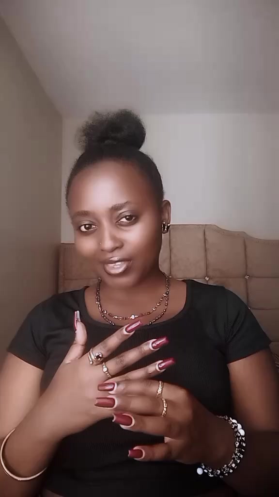 @Fayeelonzi