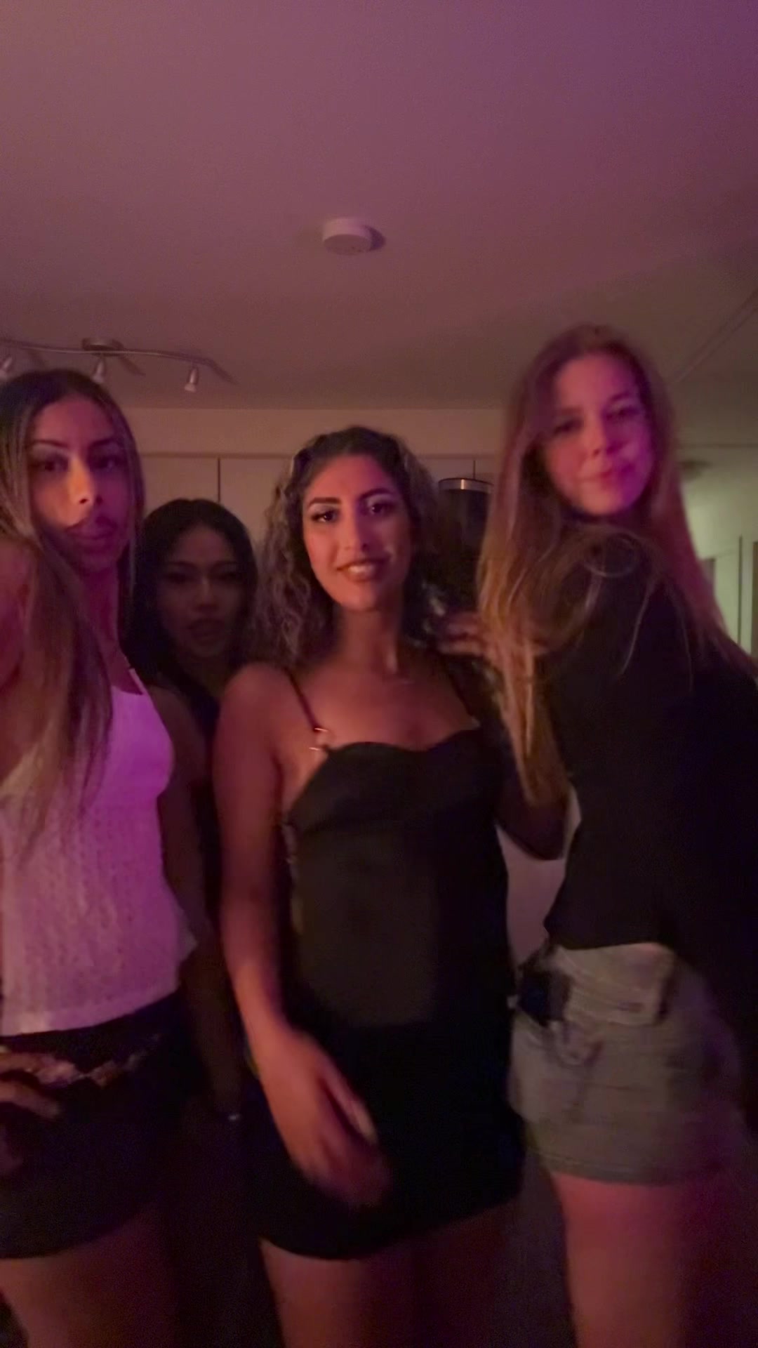 @notavin