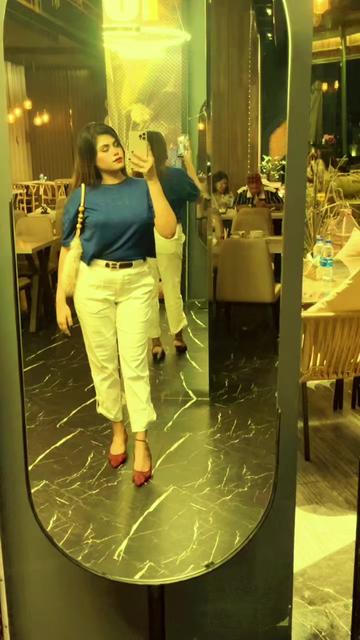 @Hira_10