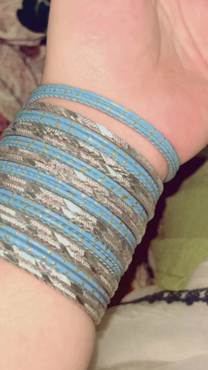 @AyEsHaRaHeEl🎀♥️