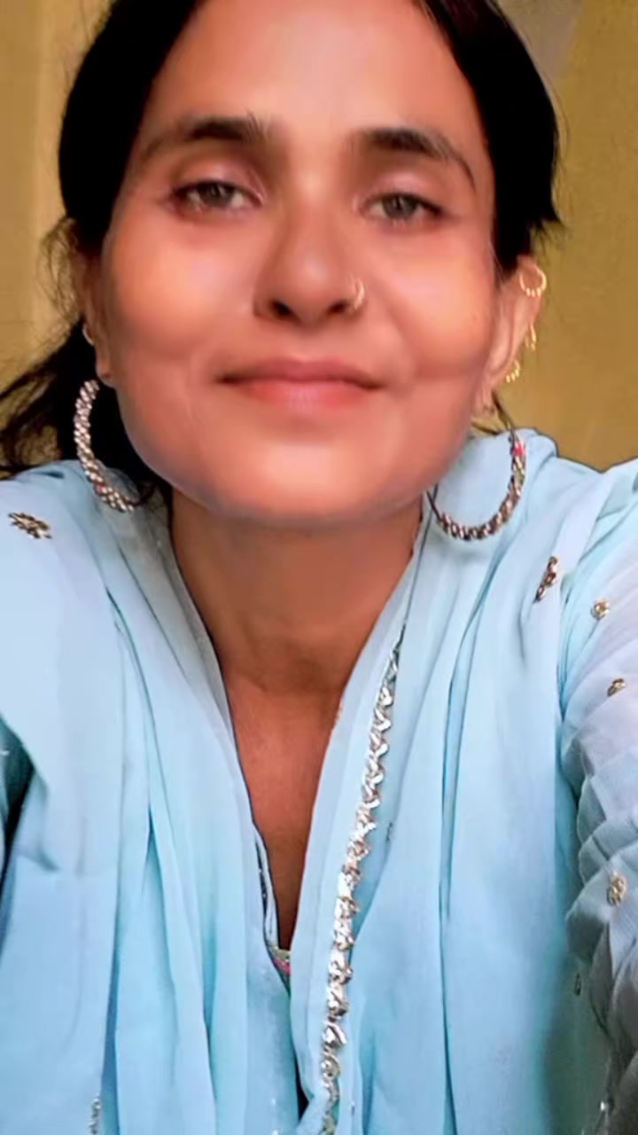 @🇳🇵chandini🇳🇵✨