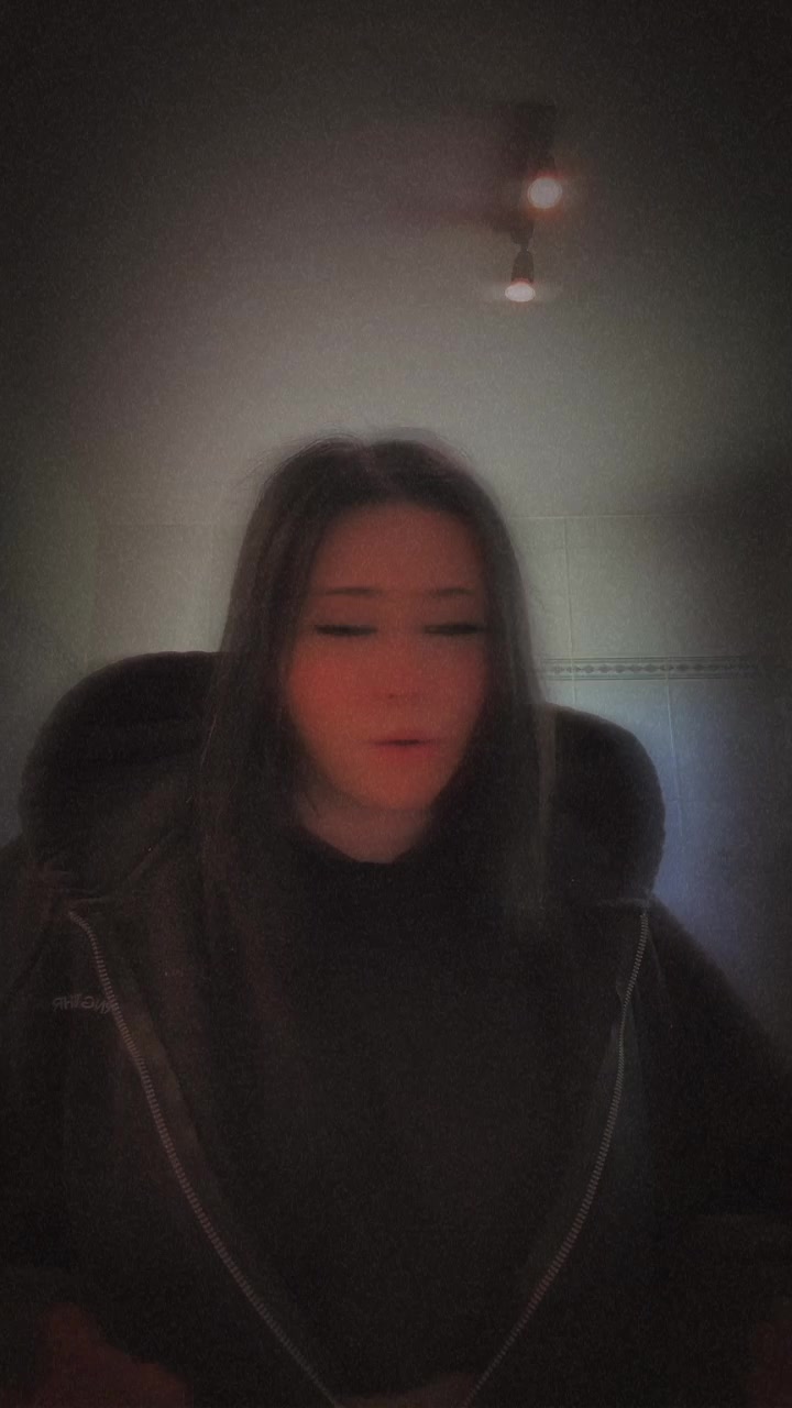 @mxllyx.fx