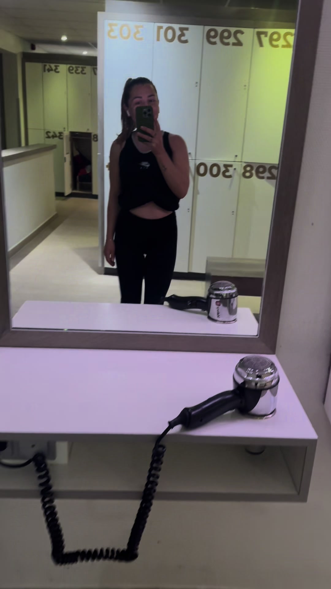 @Manic Vaida Elena