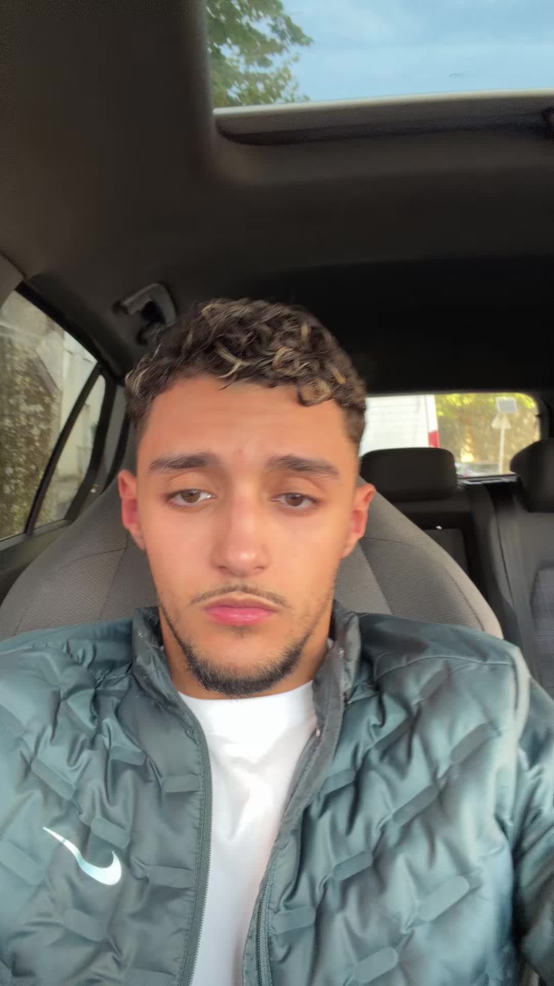 @Ahmskoo 📲