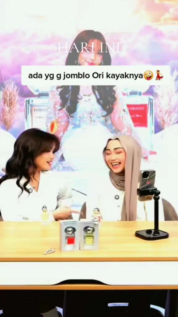 @DewiSol🤗